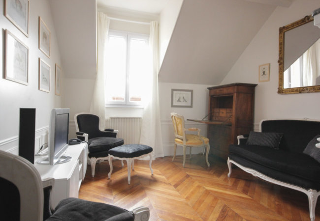 Projet n°4 : Un petit 2 pièces sans charme se mue en appartement haussmannien