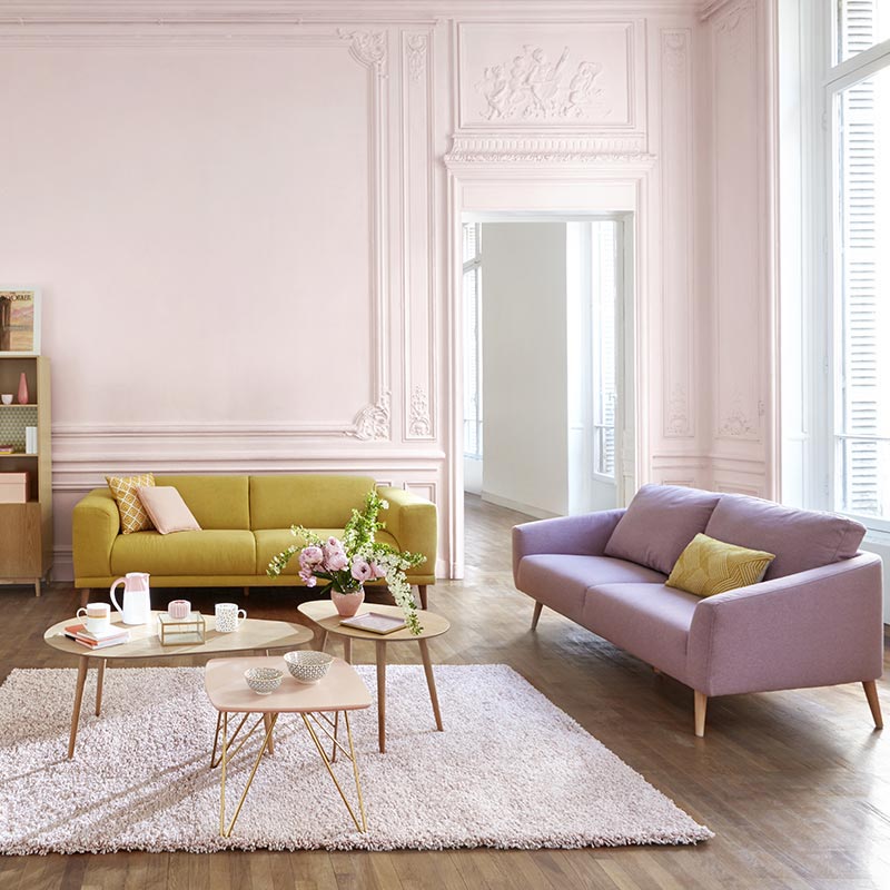 nude pink in home decor, a perfect choice for those who want a feminine and peaceful living room
