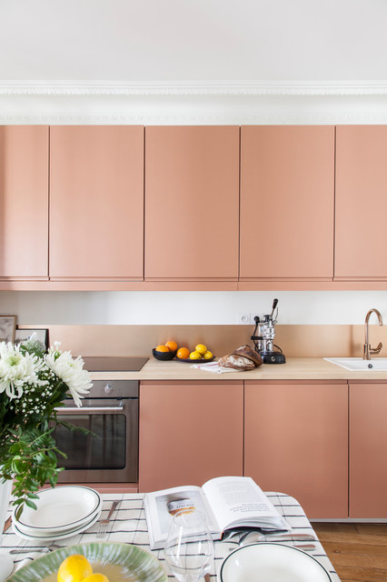 nude pink kitchen is a must if you want a trendy and stylish home